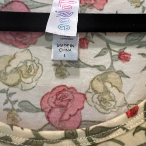 LuLaRoe Red and Green Floral Short Sleeve Top - Picture 2 of 3